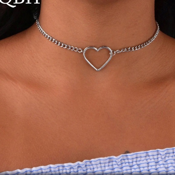 Jewelry - Heart Chocker Chain